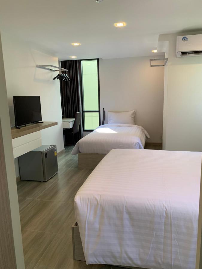 Thana Wisut Hotel Bangkok Eksteriør bilde